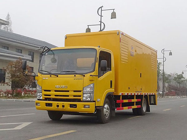 国六五十铃电源车