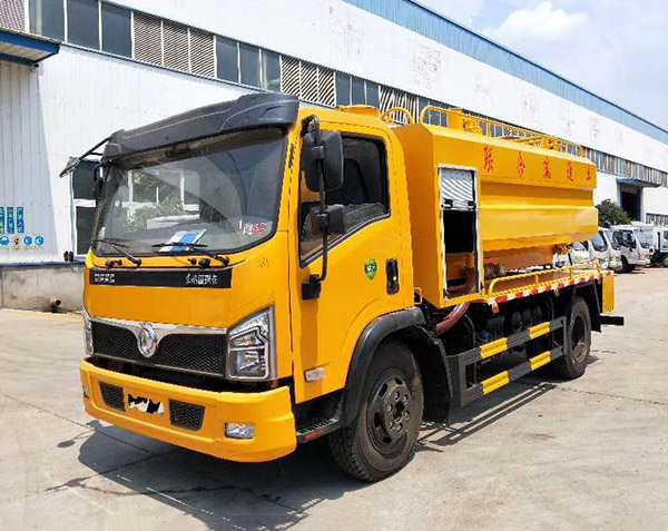 国六东风福瑞卡清洗吸污车