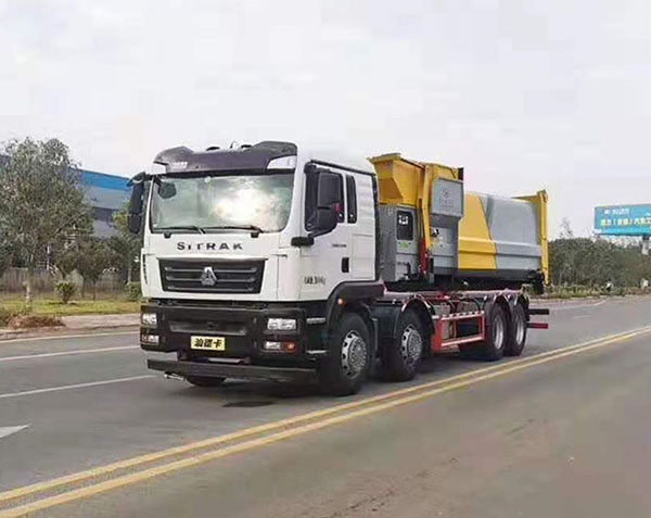 重汽汕德卡前四后八勾臂垃圾车