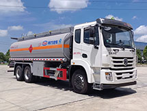 国六东风锦程后双桥运油车