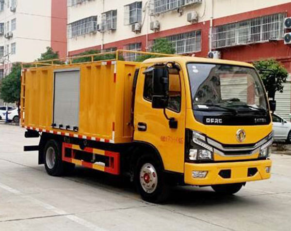 吸污净化车（东风小多利卡）