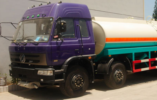 东风天龙前四后八散装水泥车