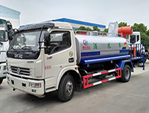 东风国五大多利卡8方雾炮车